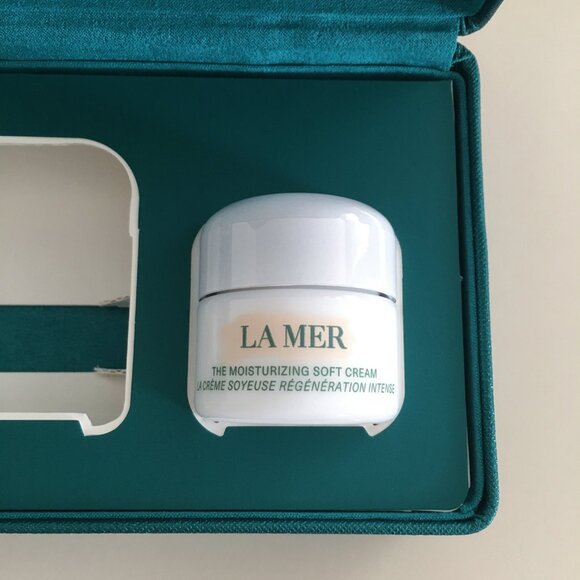 La Mer The Moisturizing Soft Cream - Picture 2 of 6
